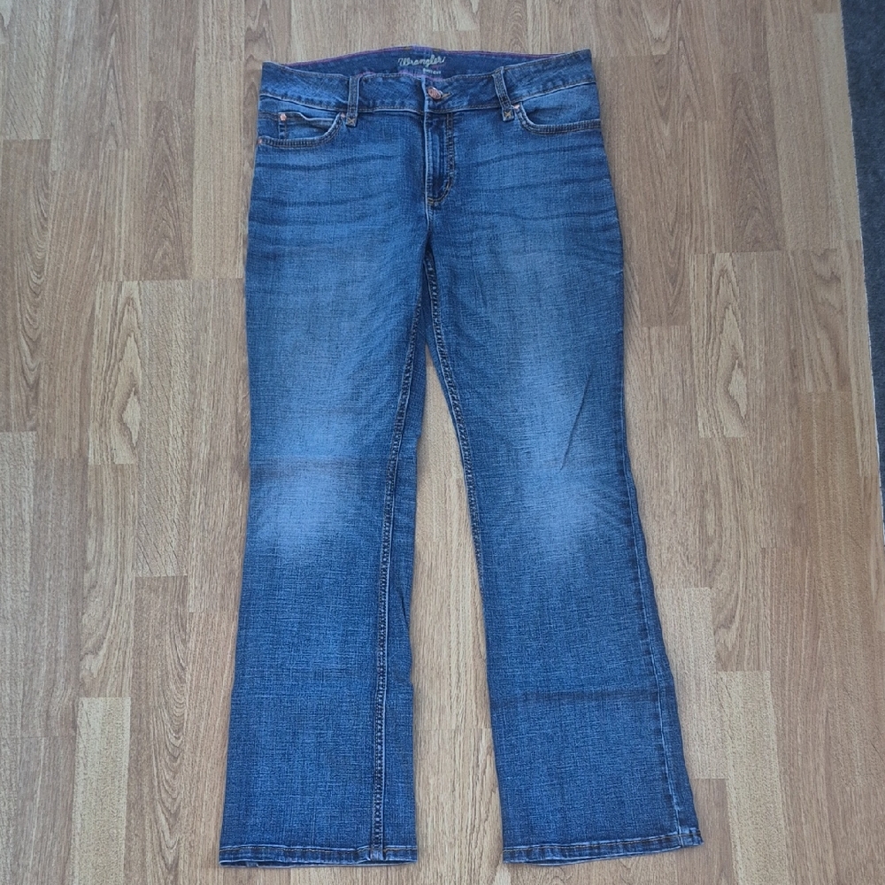 Wrangler Women's Classic Blue Boot Cut Jeans